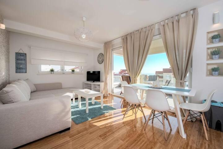 Blue Sky, Modern Sea View Apartment Novalja Eksteriør bilde