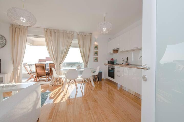 Blue Sky, Modern Sea View Apartment Novalja Eksteriør bilde