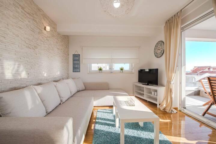Blue Sky, Modern Sea View Apartment Novalja Eksteriør bilde