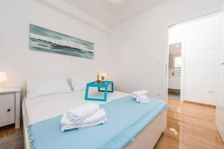 Blue Sky, Modern Sea View Apartment Novalja Eksteriør bilde